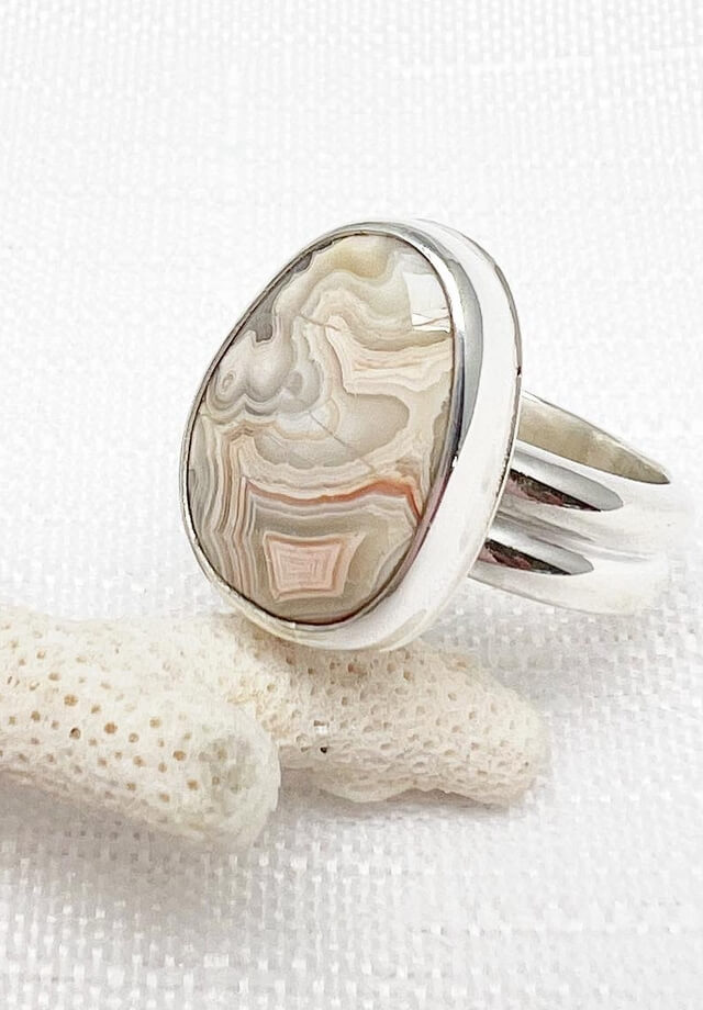 Laguna Lace online agate ring